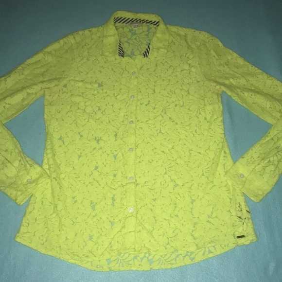 VOLCOM lace floral blouse chartreuse colored button up long sleeve NEW size S - Picture 1 of 10